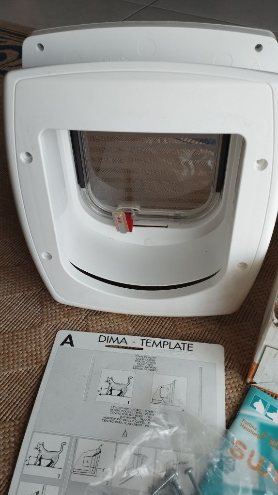 Porta para gatos e cães pequenos