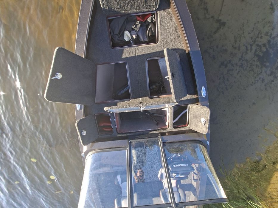 Finval, ums, ГАЙДАМАКА