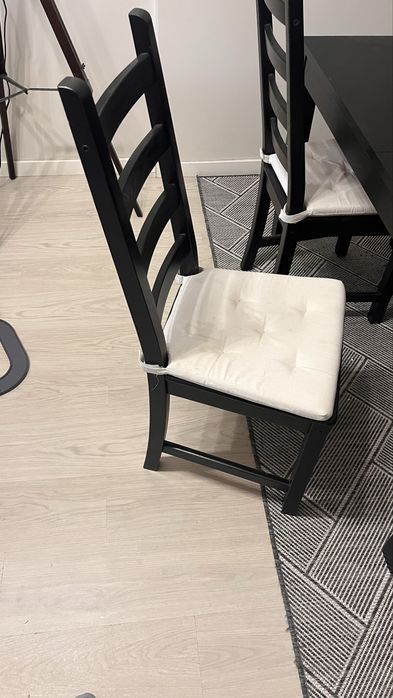 Mesa de jantar +4 cadeiras