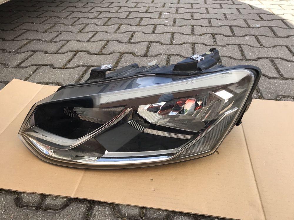 Lampa Vw Polo V lewa