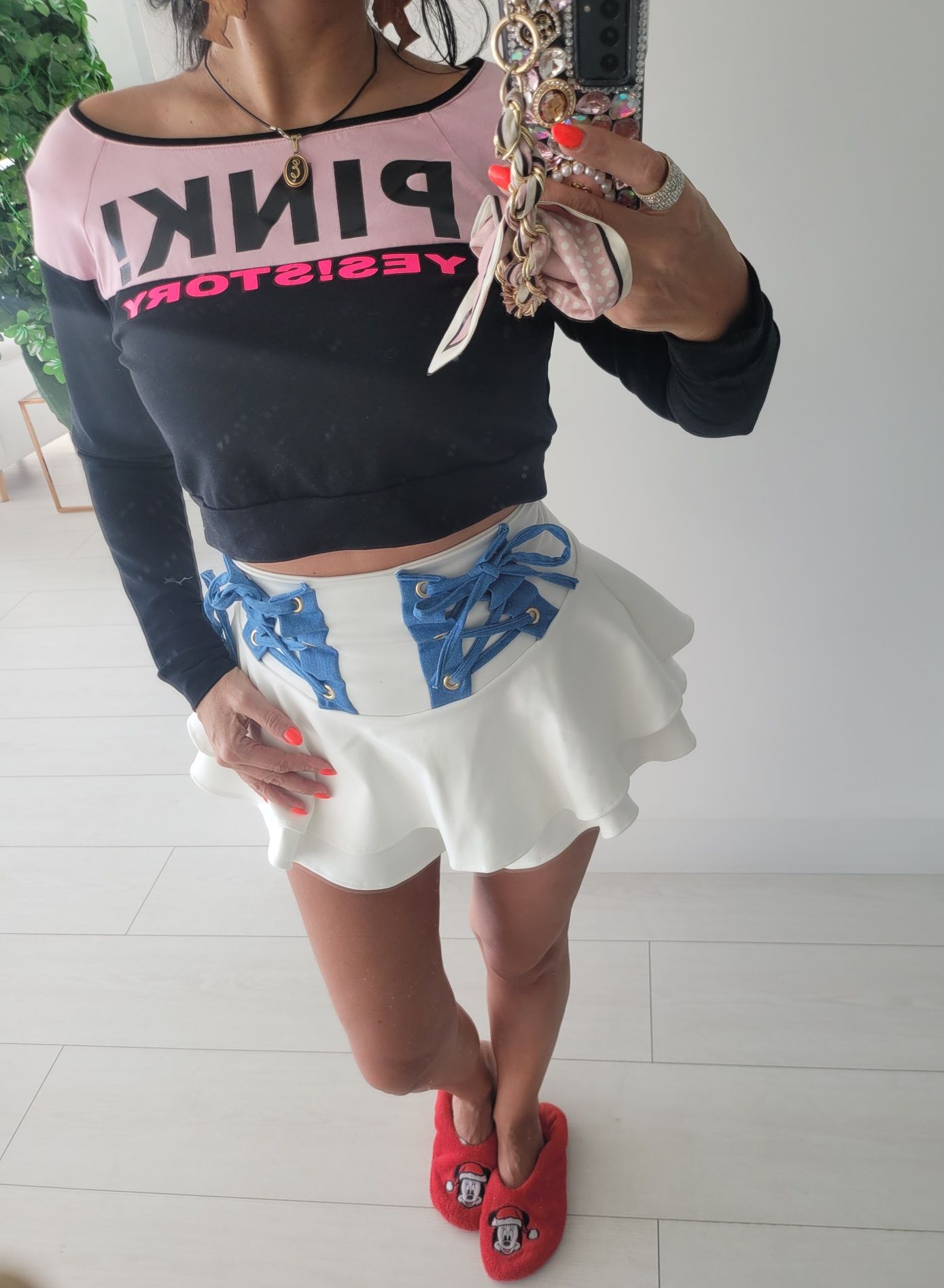 Bluza krótka neonowy napis Pink