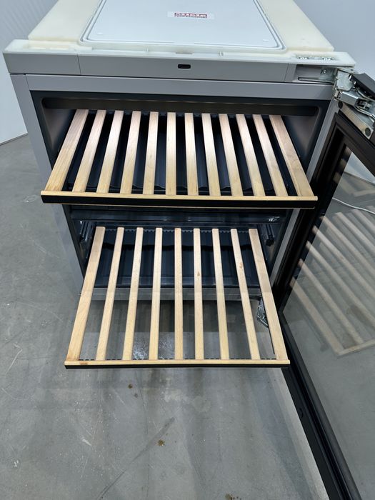 Винна шафа Miele KWT6322 UG під стільницю