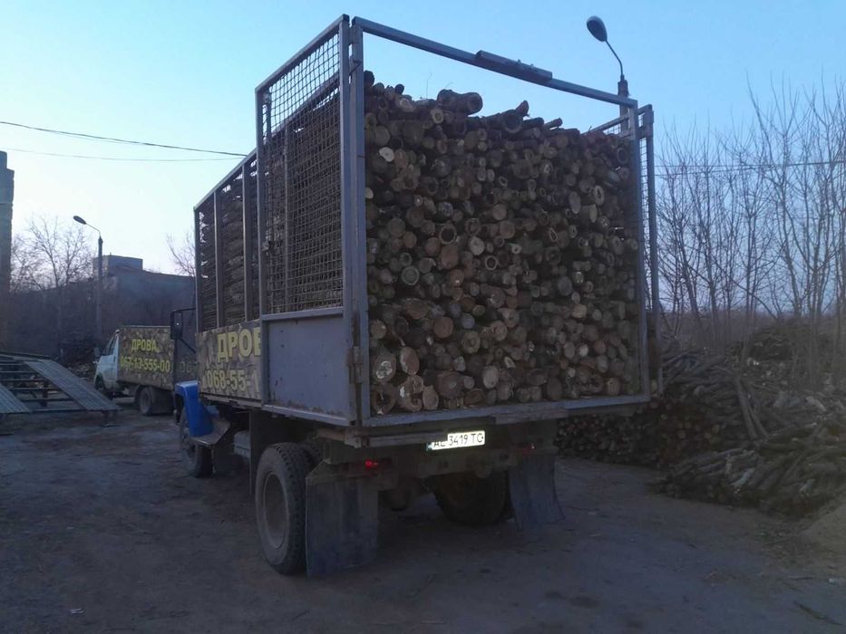Дрова Акации и дуба. Колотые длиной 30-40см или не колотая метровка.