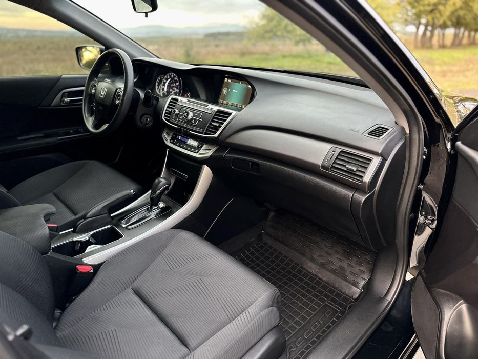 Honda Accord 2015 рік