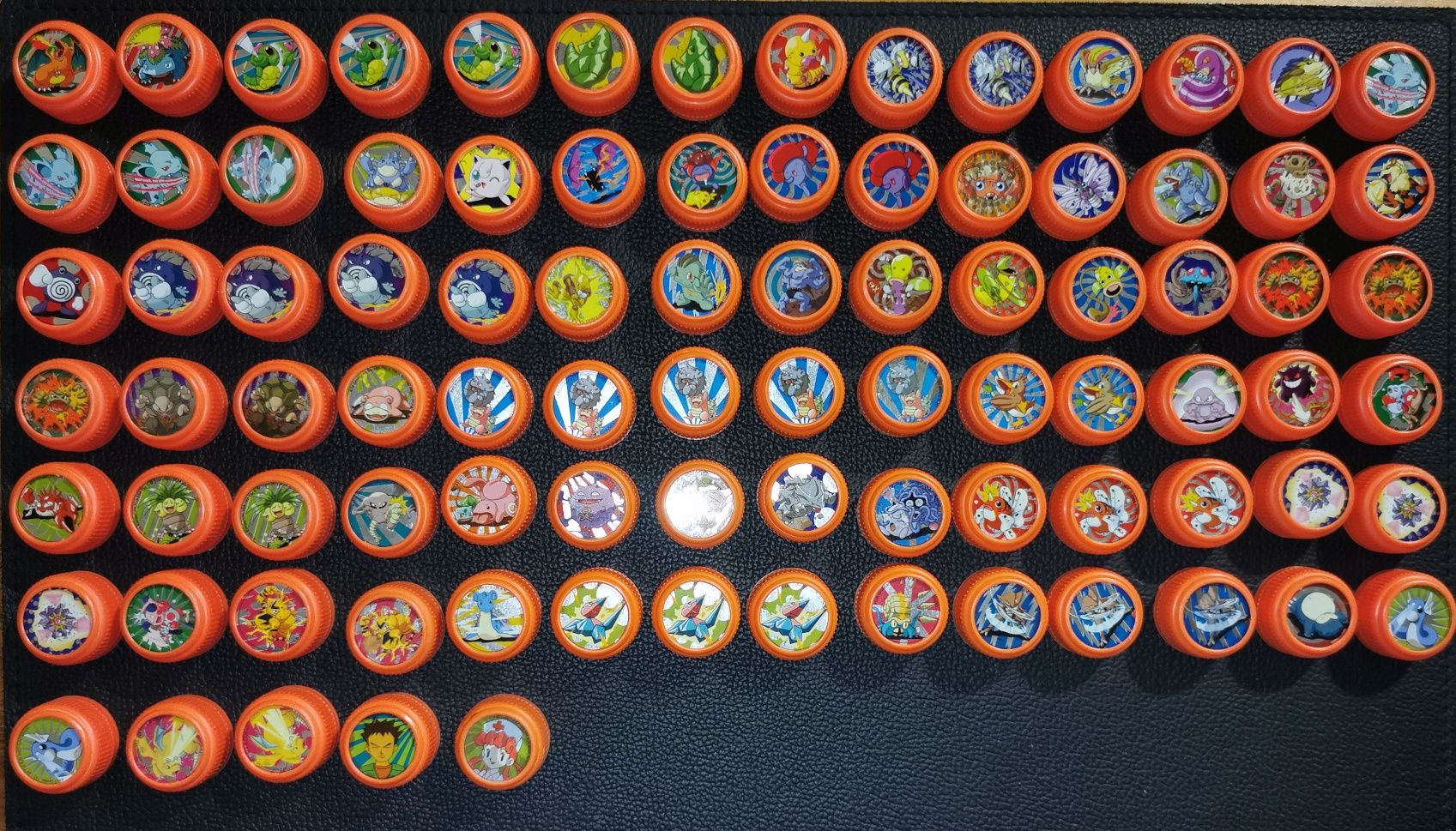 Nakrętki POKEMON MIRINDA rok 2000
