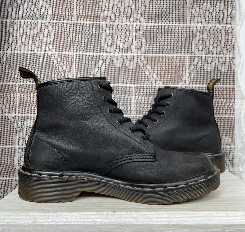 Винтажные черные ботинки Dr Martens 90s made in england swear destroy