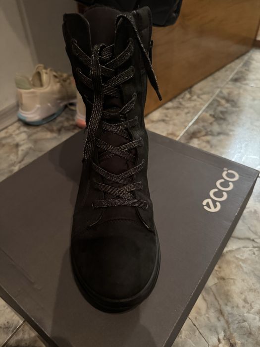 Продам жіночі черевики Ecco