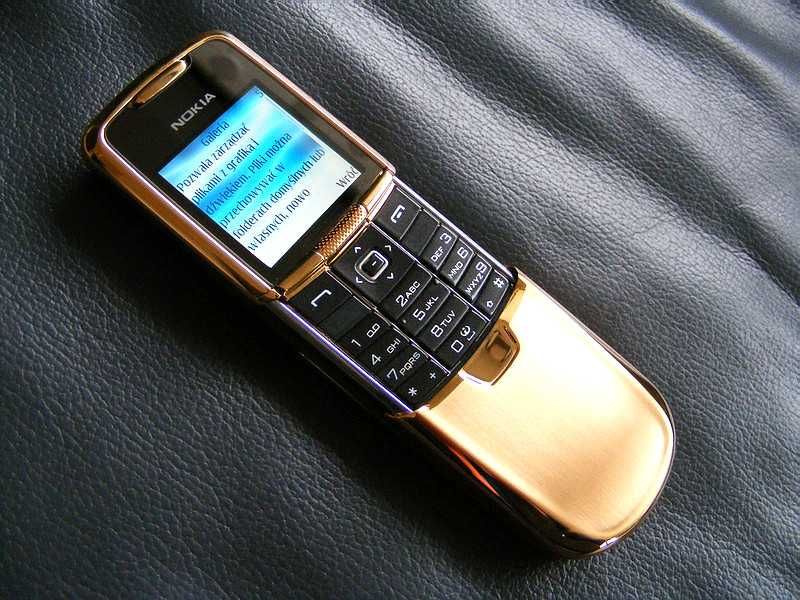 Nokia 8800 Gold 24k (ochrona danych i rozmów)