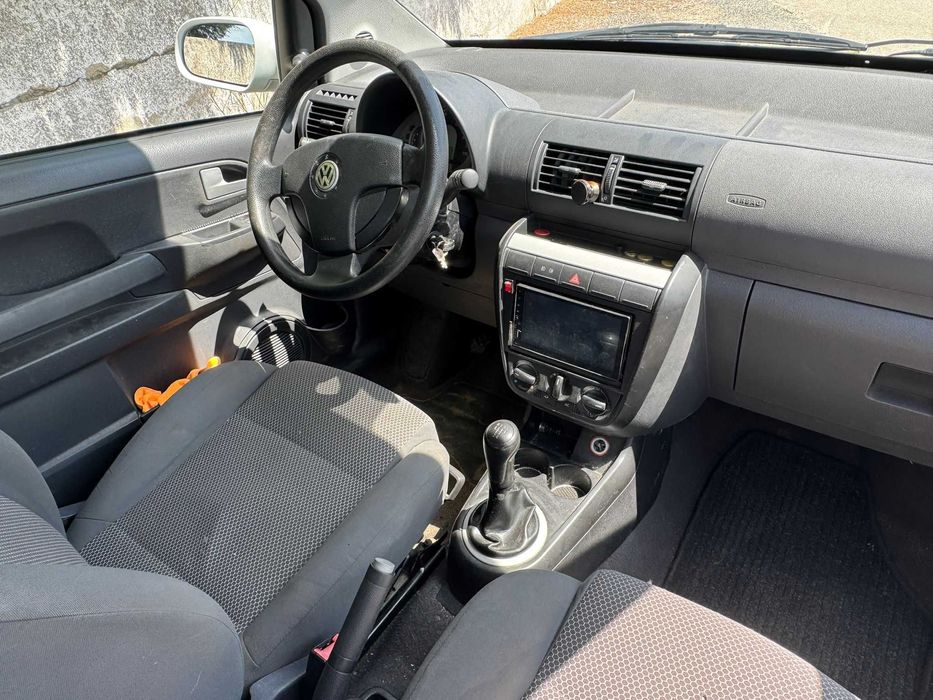 VW FOX 1.2 Gasolin AC Bluetooth Radio
