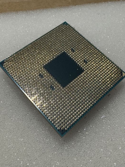 procesor AMD Ryzen 7 2700x