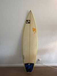 Mini gun surfboard prancha