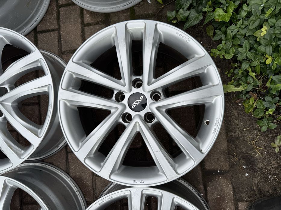 Komplet felg OXXO Audi 17” 5x112 7.5J ET27 Felgi Uzywane F-Vat