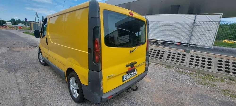 Opel vivaro 1,9        .