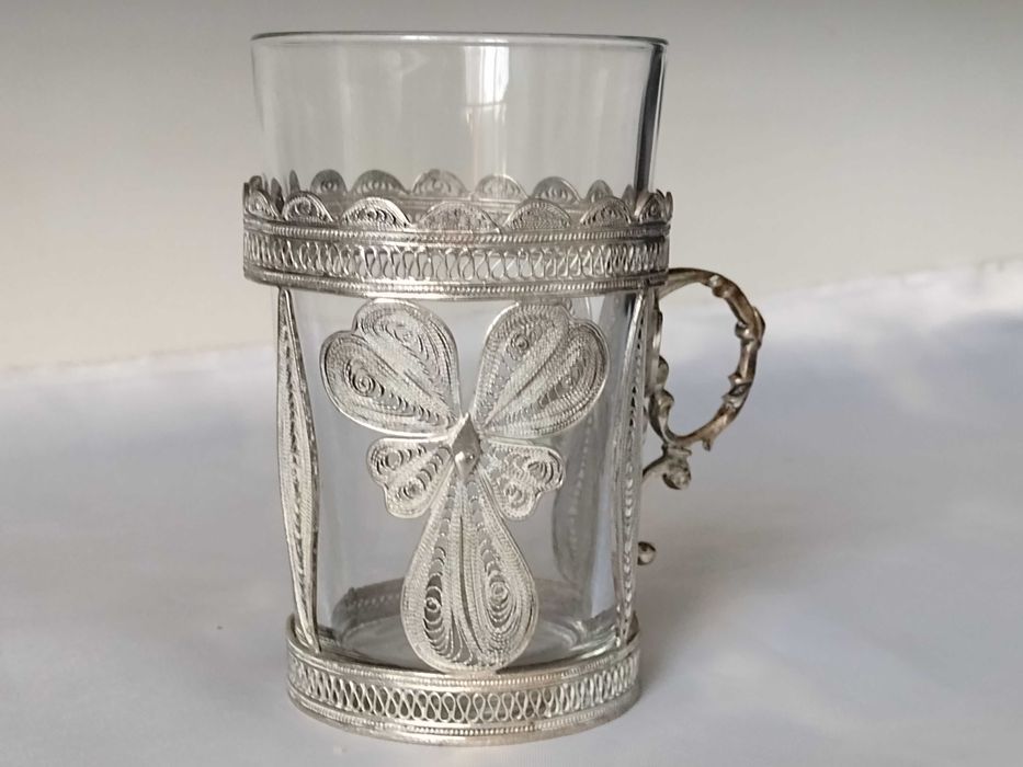 Szklanka w Filigranowym koszyczku - sygnowana Francja