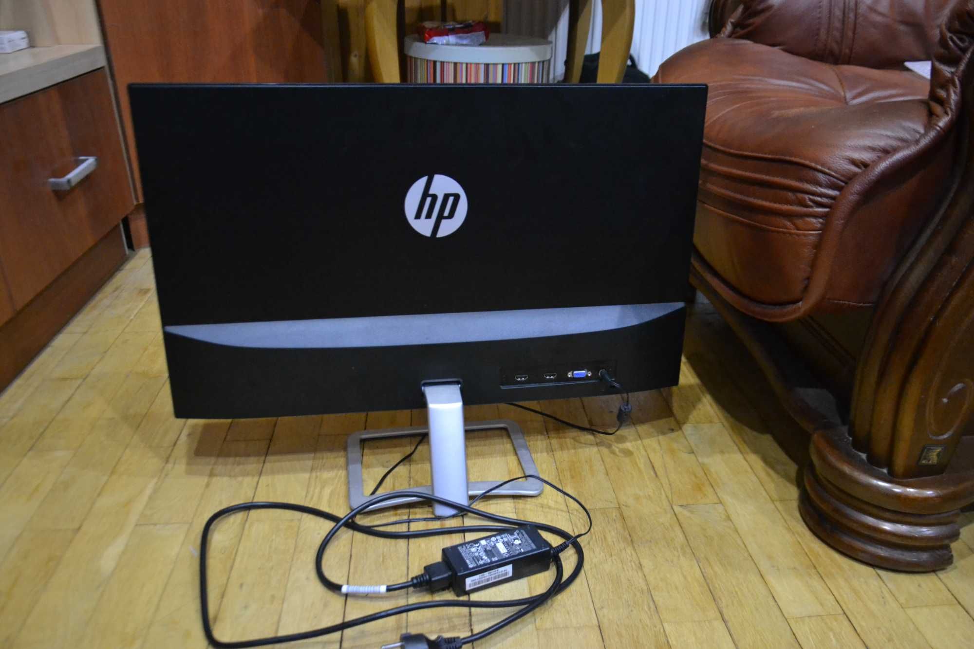 Monitor HP27ES,27 cali, używany, bezramkowy