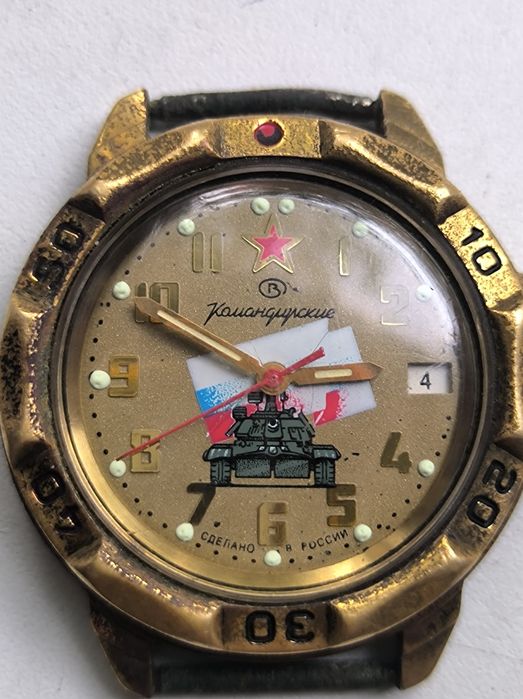 Годинник командирський  в гарному стані, працюють ідеально