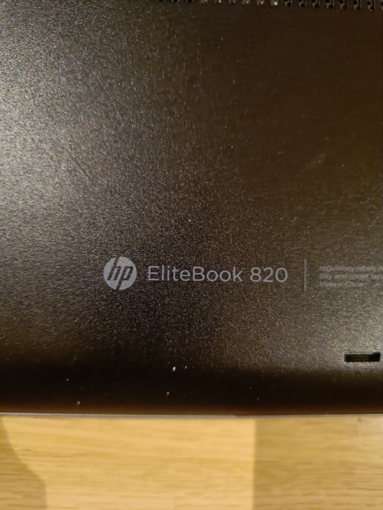 HP Elitebook 820