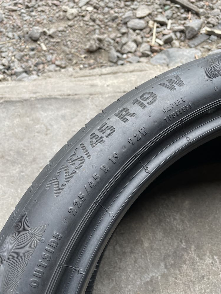 225/45 R19 Continental PremiumContact 6 SSR