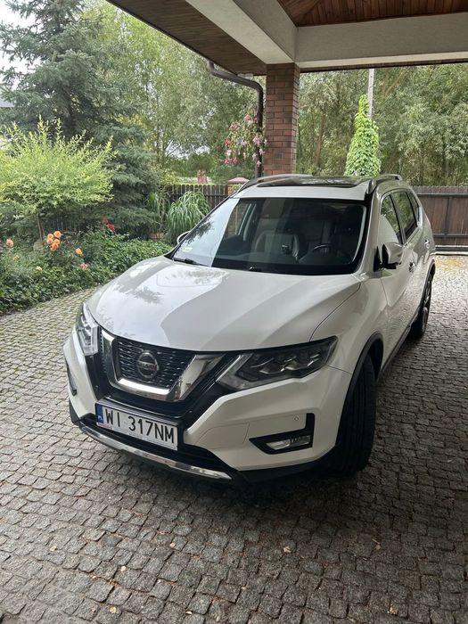 Nissan X-Trail Stan idelany  najbogatsze wyposażenie