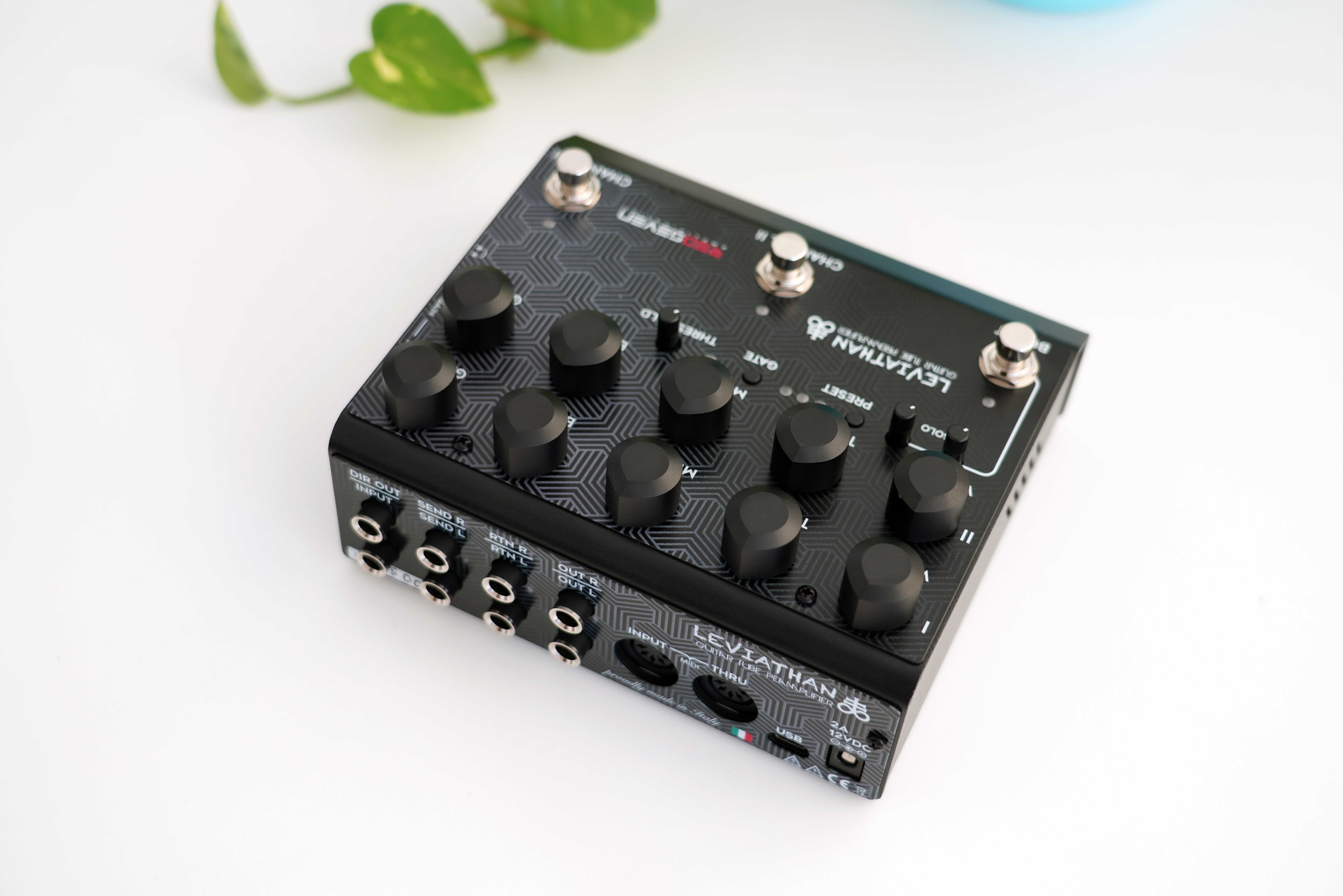 Red Seven Leviathan (preamp gitarowy high gain, wzmacniacz)