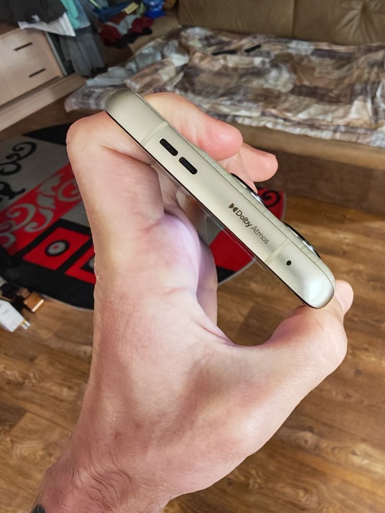 Motorola edge 50 ultra 16 / 1 T   сім+ Е сім ,стан нового