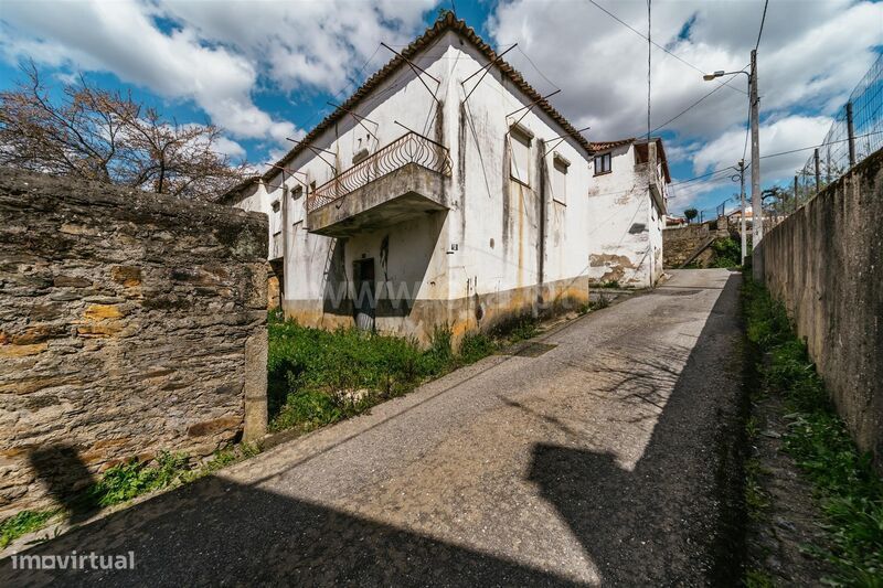 Moradia Rústica T3 / Covilhã, Vales do Rio