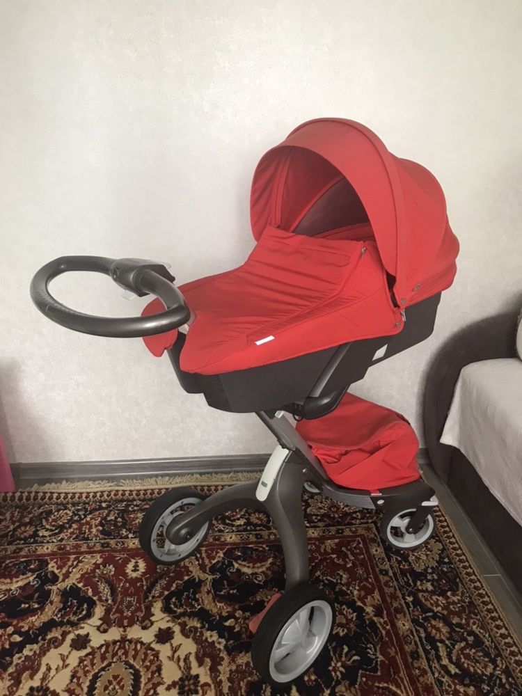 Коляска Stokke Xplory v4 2в1