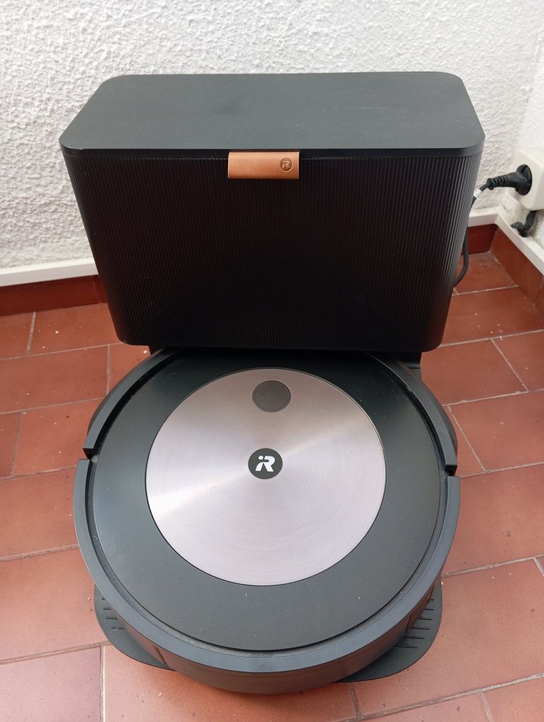 Aspirador automático iRobot Roomba j7+