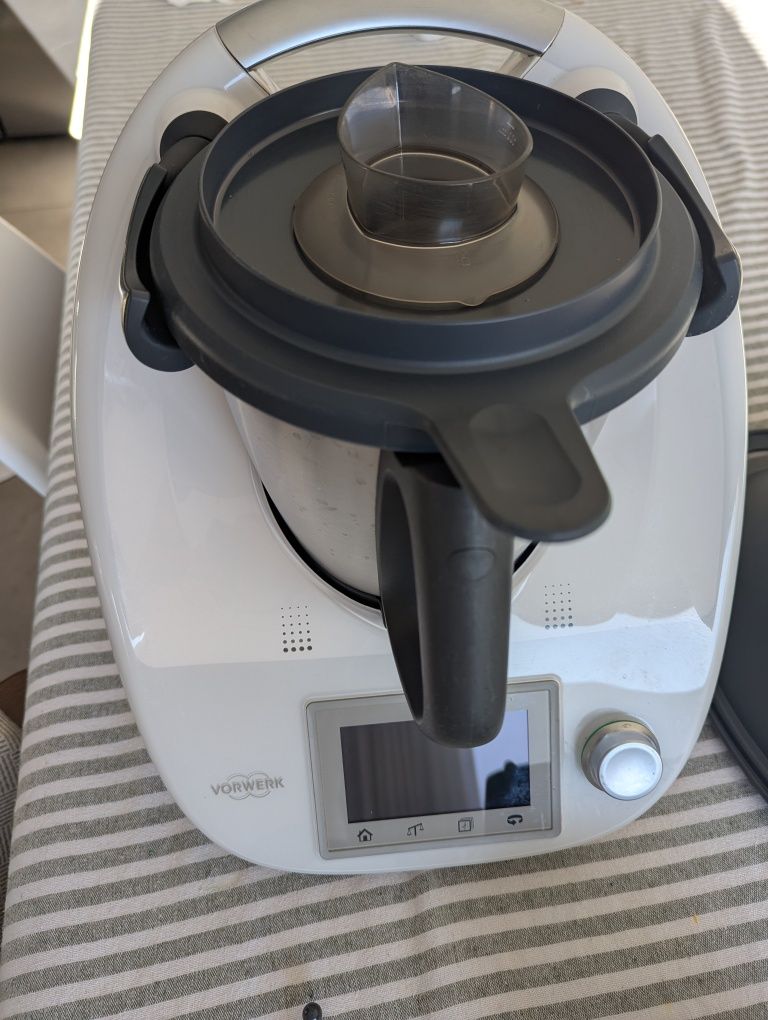 Bimby TM5 com Varoma, Cook-Key e Borboleta – Excelente Estado!