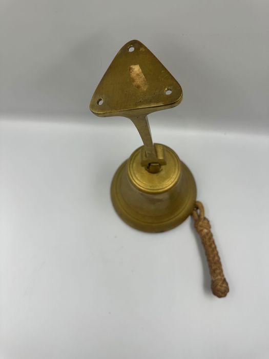 Duży mosiężny dzwon okrętowy do powieszenia