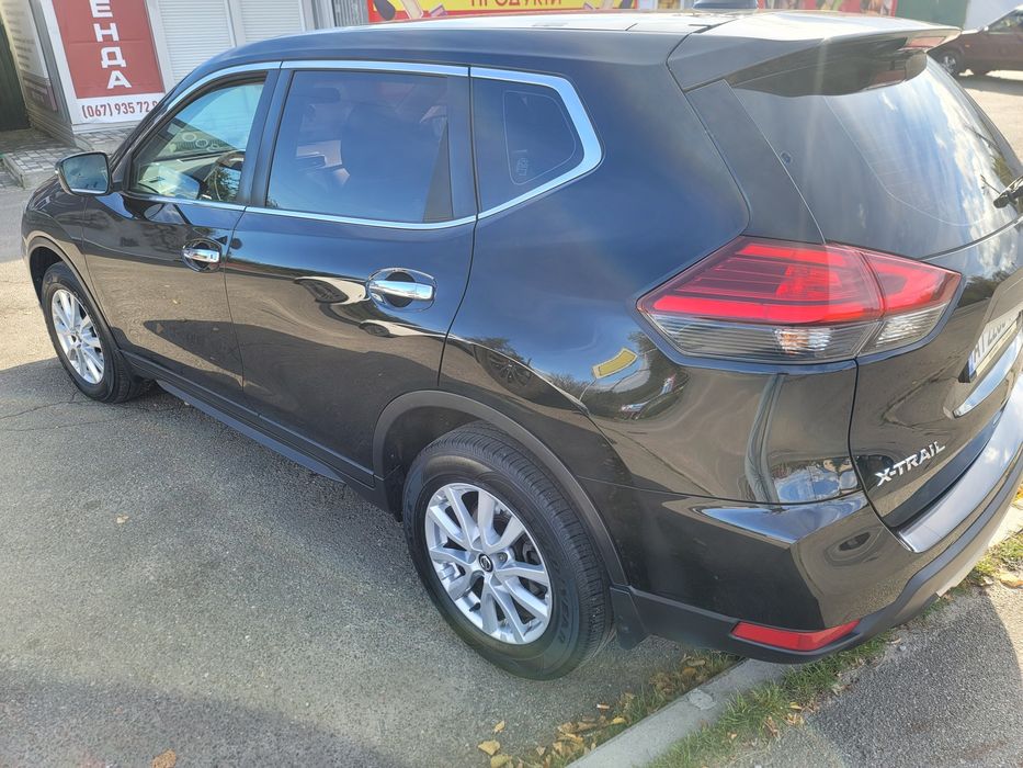 Продажа власного  Nissan X- Trail кінець 19 року. 
https