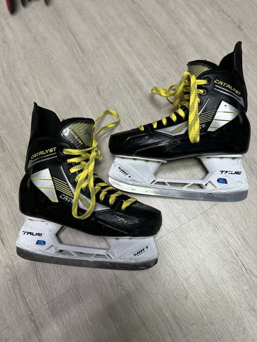 Хокейні ковзани Bauer