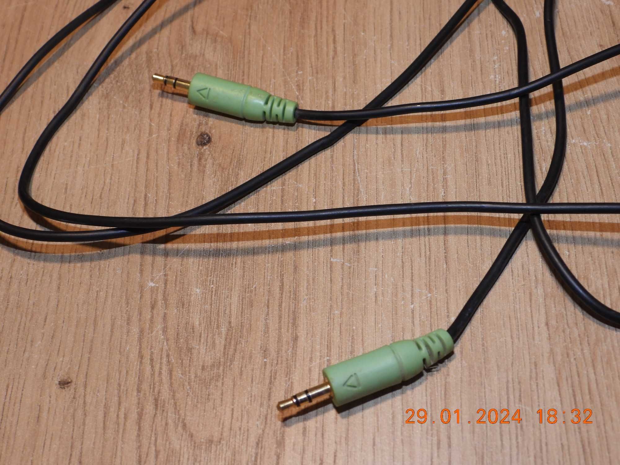 Kabel minijack 3,5 mm - minijack 3,5 mm  - 200cm