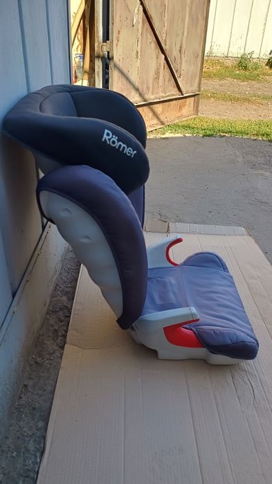 Продам автокрісло.