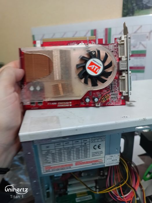 Видеокарта ATI Radeon 512mb