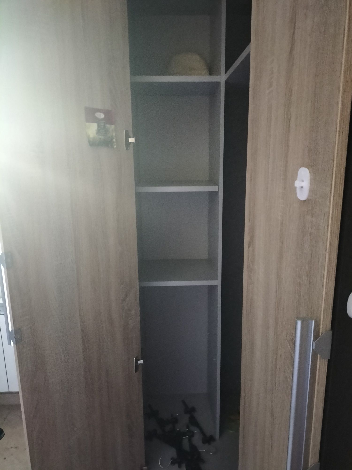 Szafa narożna pojemna