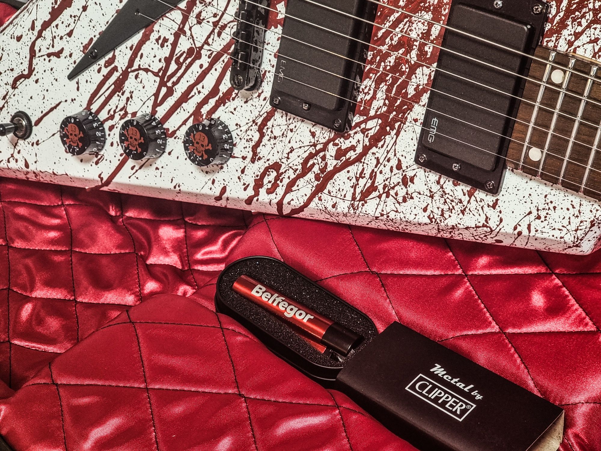 Washburn V Gary Holt signed autograf Custom Belfegor Blood Splatter