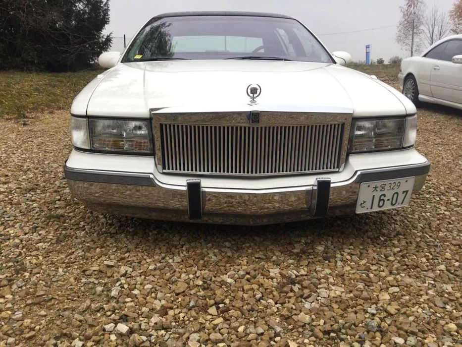 Cadillac Fleetwood CADILAC FLETWOOD Brougham 1999 nrok Import Japonia 100000 km zarejestr
