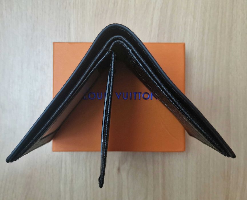 Carteira Louis Vuitton Preta - Nova, Modelo Clássico