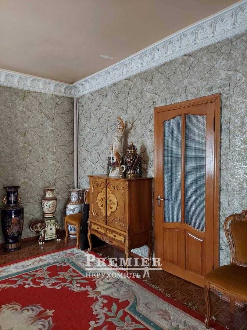 Терміново!2-поверх. будинок на Черемушках з ремонтом, 6 сот,165000у.о.