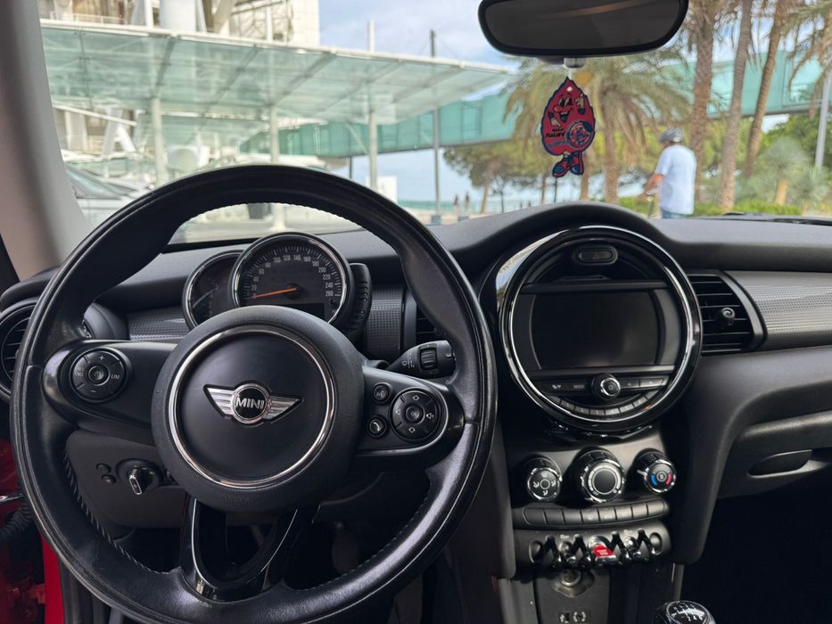 Mini cooper one D 2017 aceito retomas