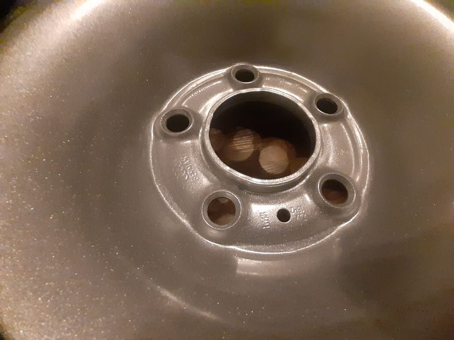 16 Felgi stalowe jak nowe Mercedes Audi Volkswagen 5 x 112