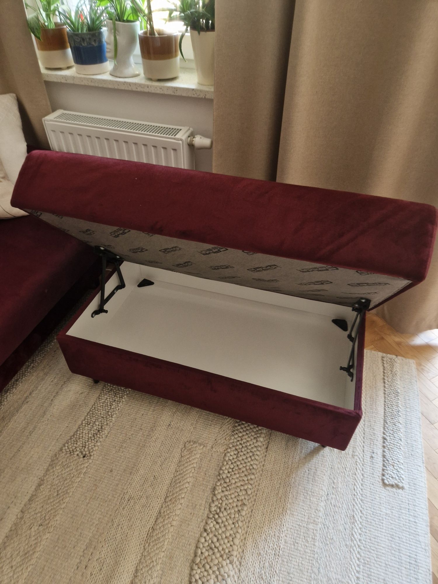 Sofa/kanapa rozkładana i puf IVO