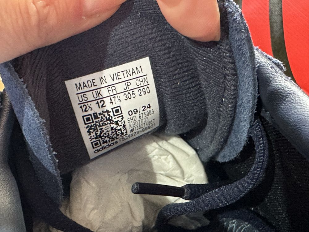 Кросівки Adidas SPEZIAL Handball ( РОЗМІР 47 1/3 )