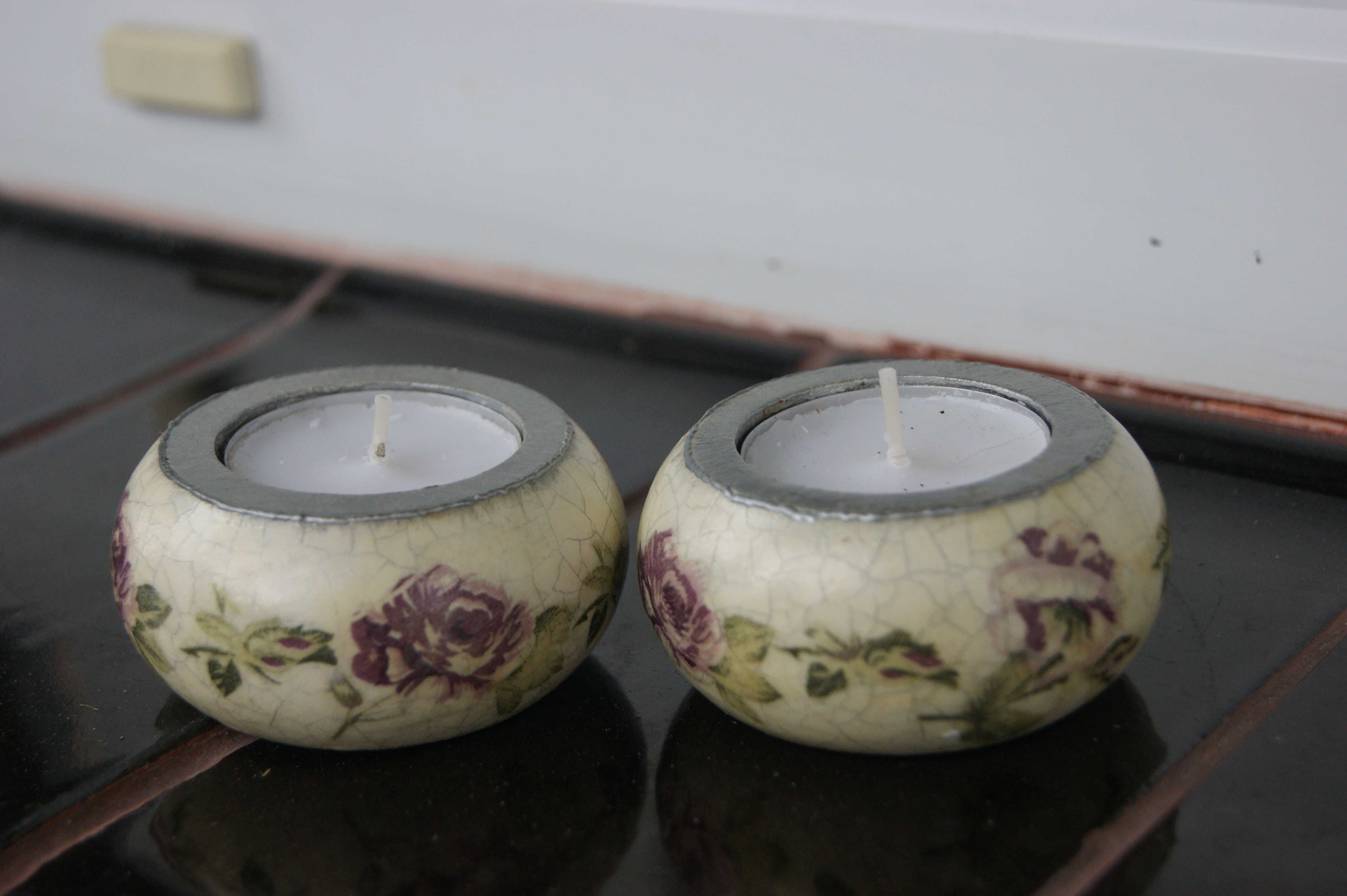 2 małe,drewniane świeczniki decoupage na tealight