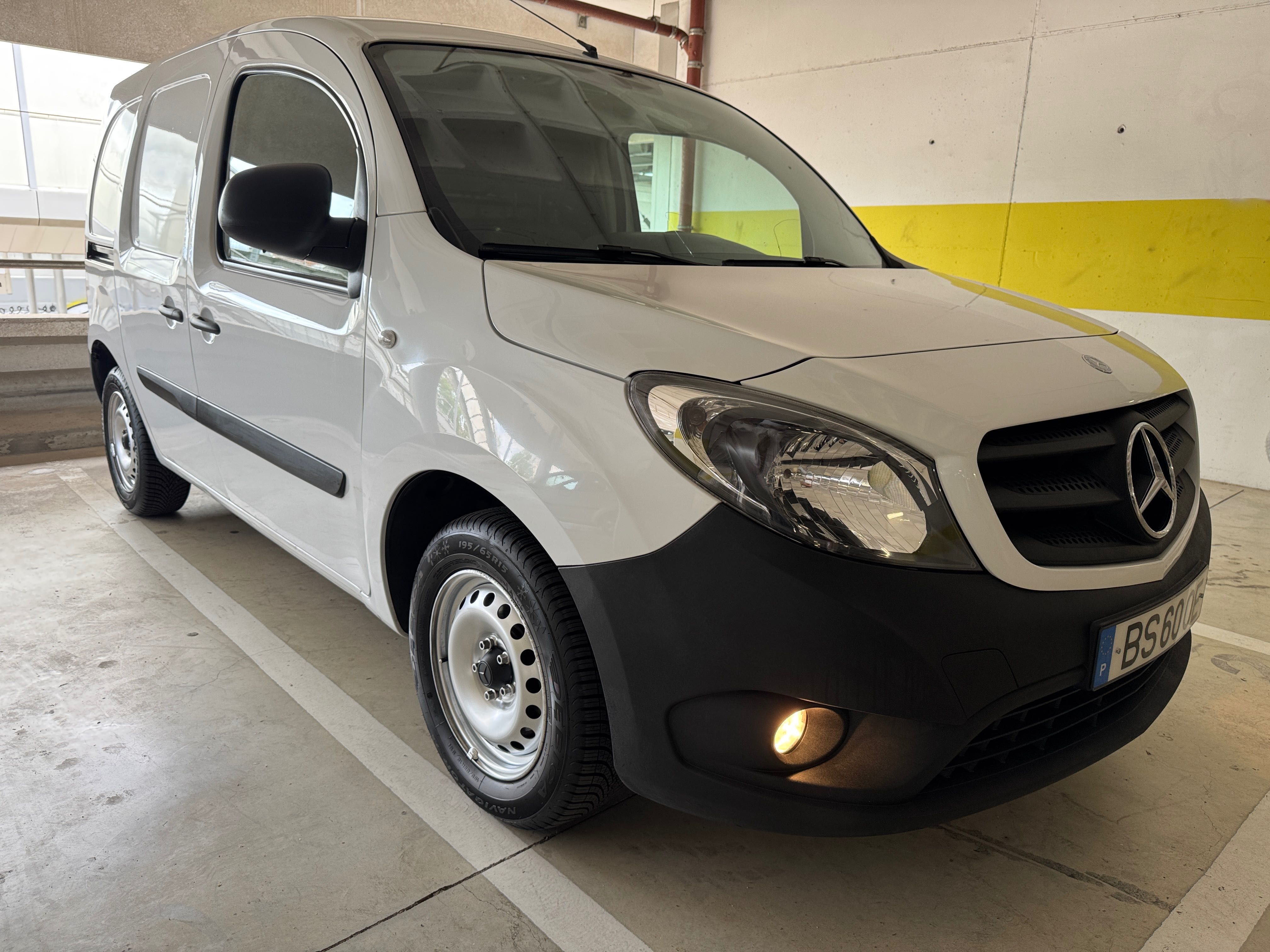 2017 Mercedes Citan 108CDi 141900 kms revisão dia bom estado geral