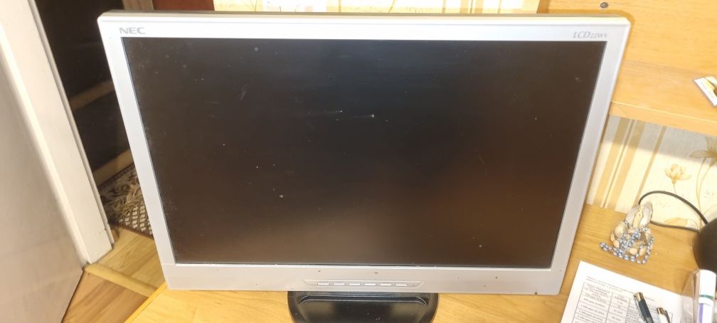 Monitor 22" NEC LCD22WV-BK