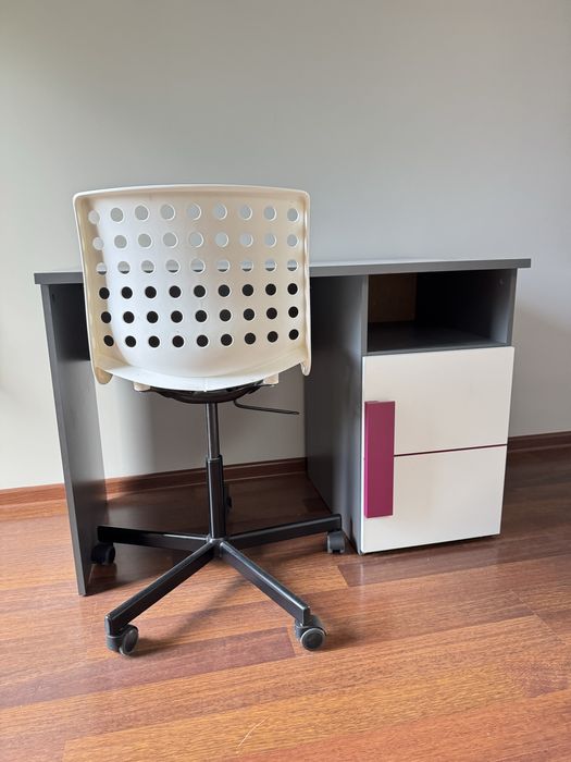 Sprzedam biurko i krzesło