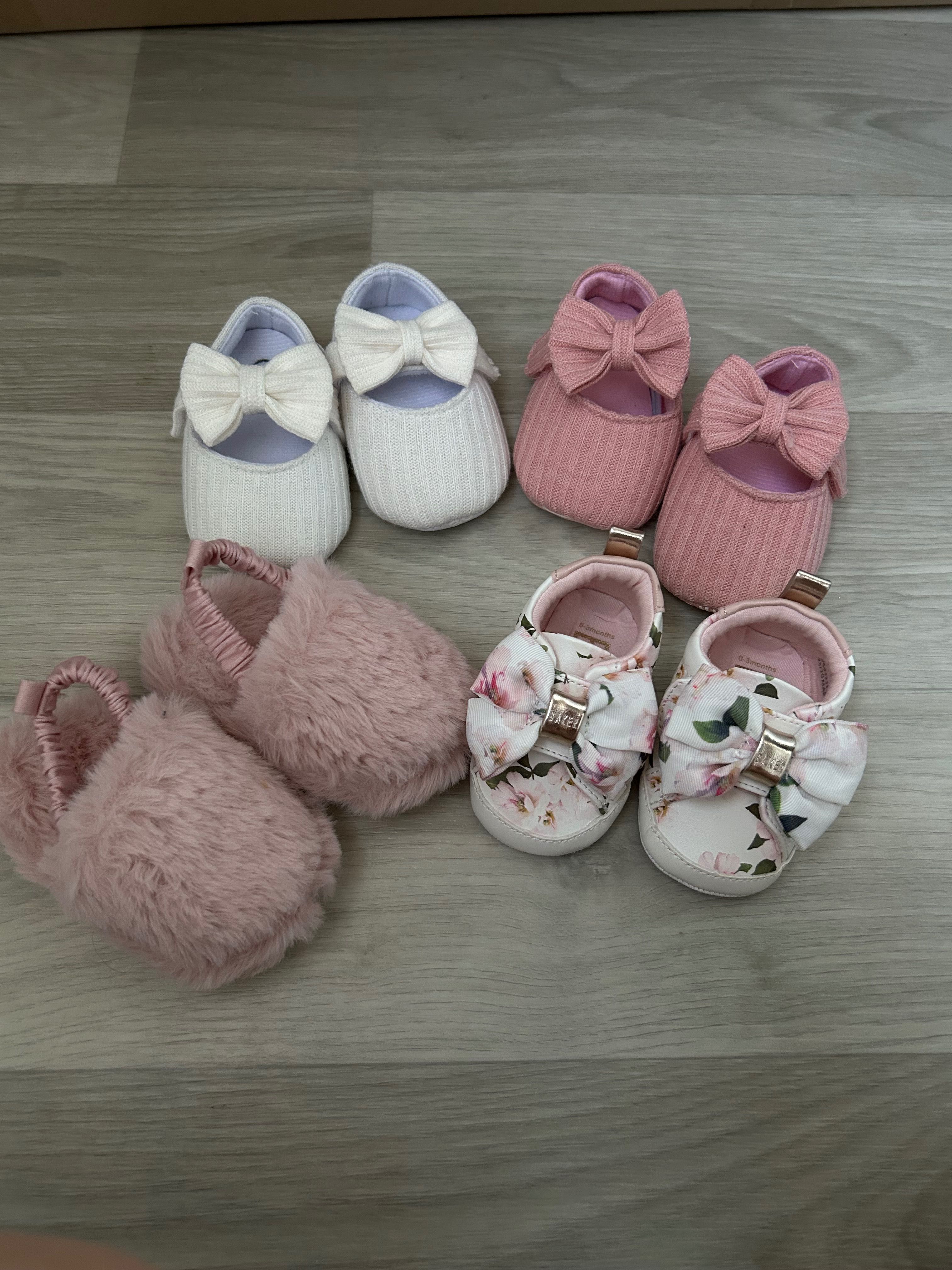 Пінетки взуття для новонародженої 0-6 m набір лот