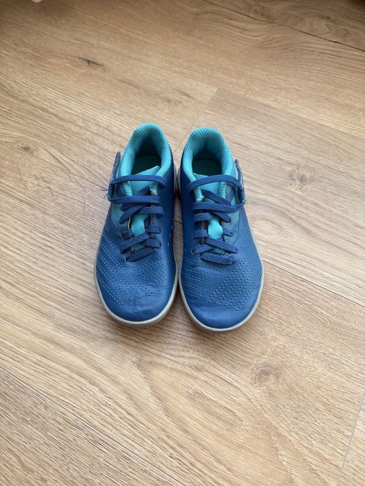 Футзалки Decathlon 25 розмір